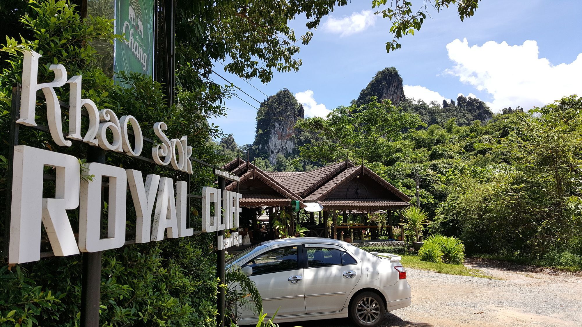 Montania Lifestyle Hotel Phanom Extérieur photo
